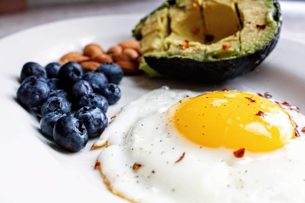 Como Criar Dieta com Déficit Calórico em Casa: Guia Prático para&nbsp;Emagrecer