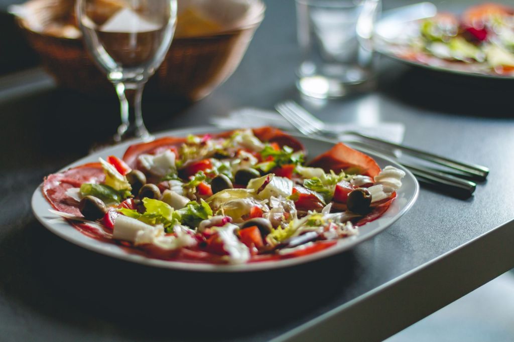 Dieta de Baixa Caloria Cardápio: Guia Completo para Emagrecer com Saúde